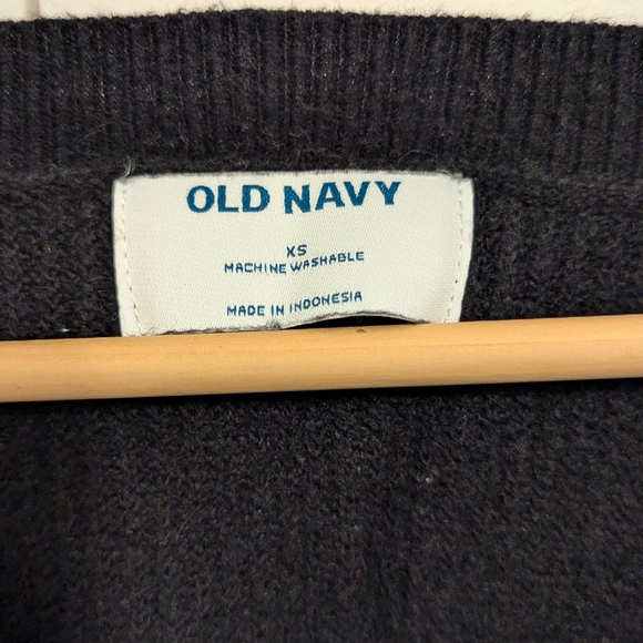 Old Navy Black V Neck Cozy Sweater - Pullover Sweatshirt - Picture 9 of 10